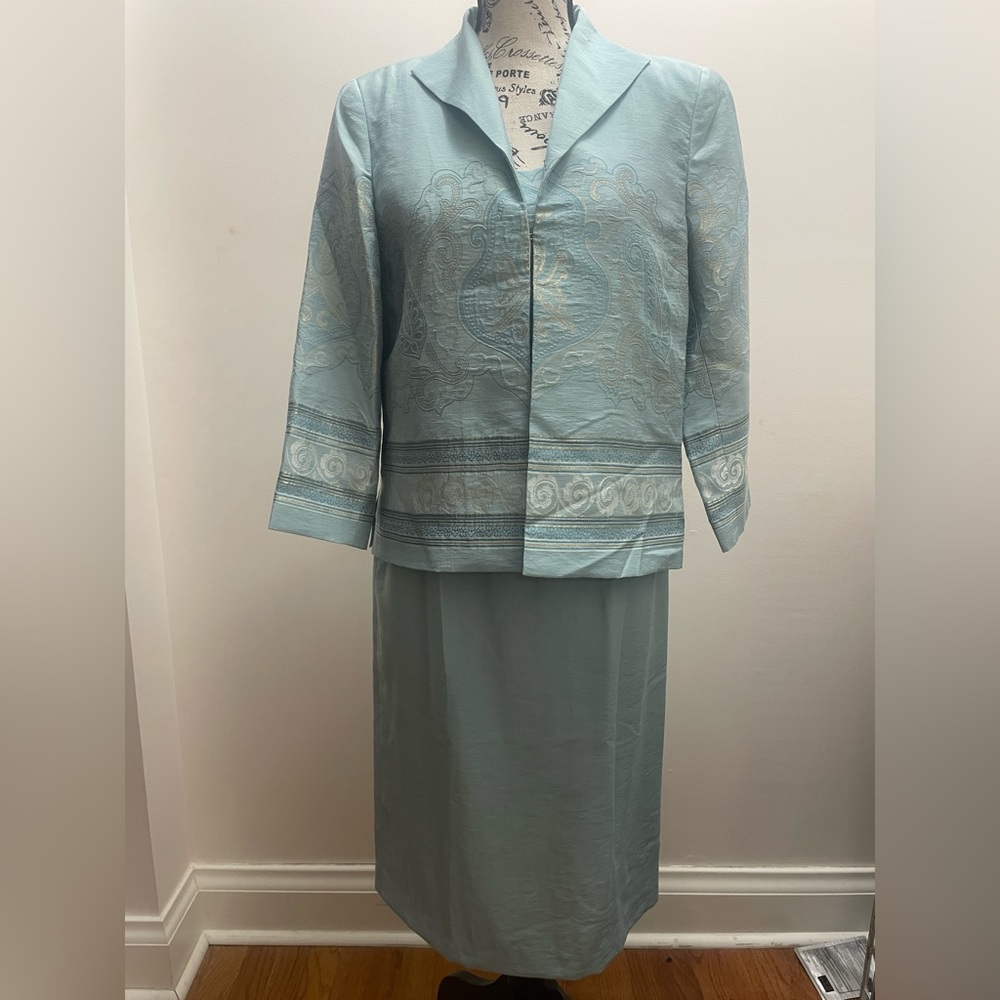 DONCASTER Jaquard jacket and camisole skirt suit size 8 EUC vintage & stylish